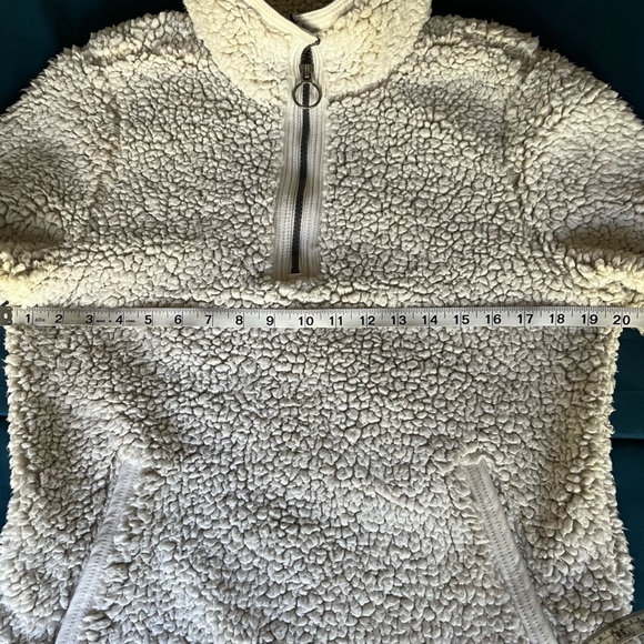 Cozy Sherpa Pullover Sweater Shacket NWOT - Picture 7 of 10